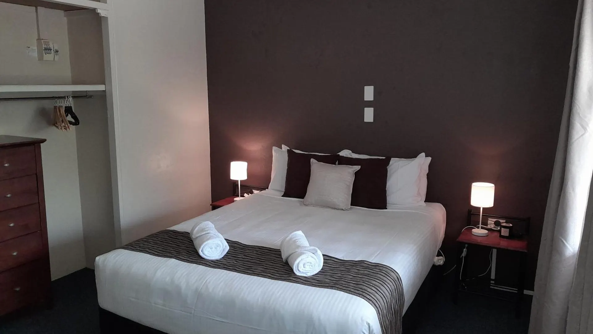 *** Hotel Murray Gardens Motel Stanthorpe Australia